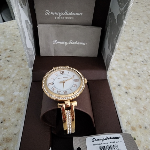 πRhinestone Rose Gold Bangle Watch π - Picture 2 of 11